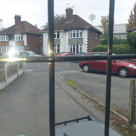 Mother-In-Law Guest House Hotel Leeds 利兹 外观 照片