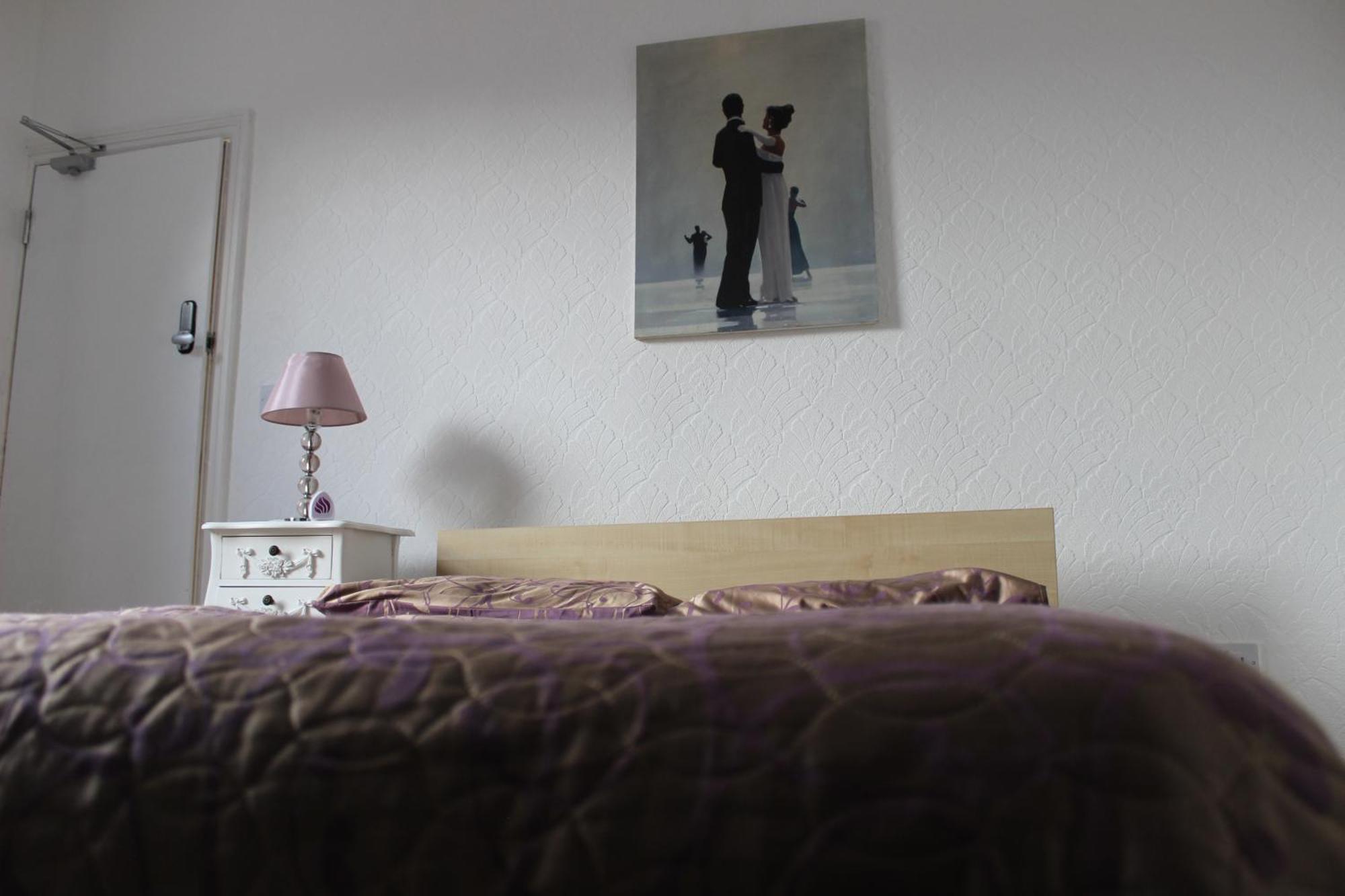 Mother-In-Law Guest House Hotel Leeds 利兹 外观 照片