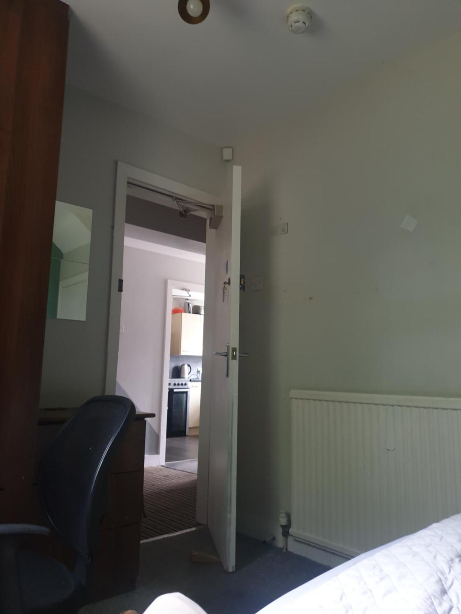 Mother-In-Law Guest House Hotel Leeds 利兹 外观 照片