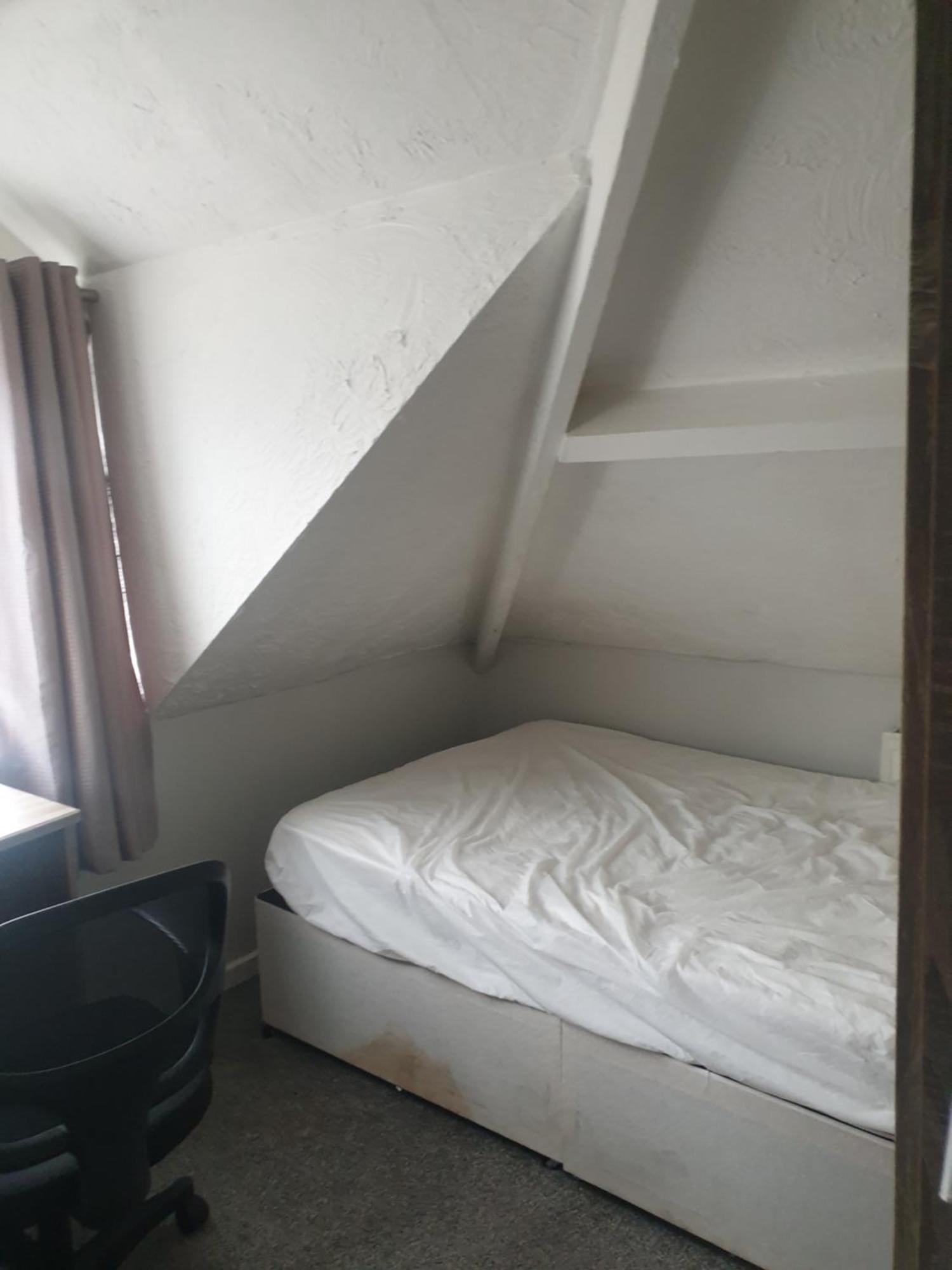 Mother-In-Law Guest House Hotel Leeds 利兹 外观 照片